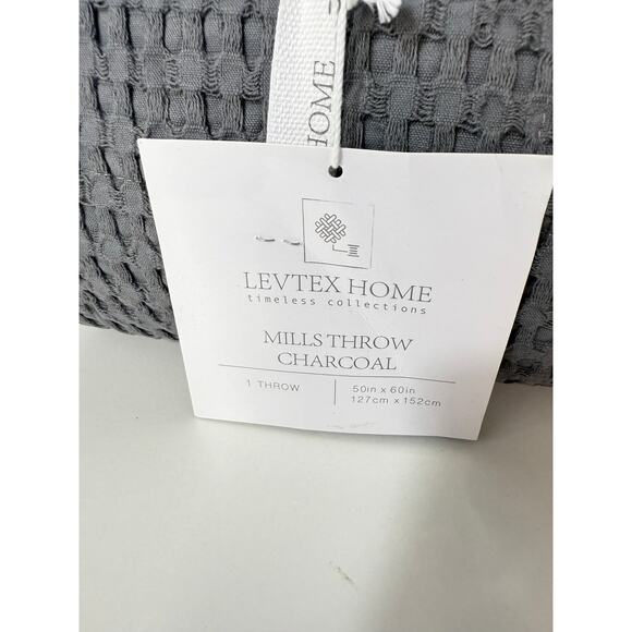 Levtex Home Mills Throw Blanket 50x60 Charcoal Gray Timeless Collection NWT - Picture 4 of 6